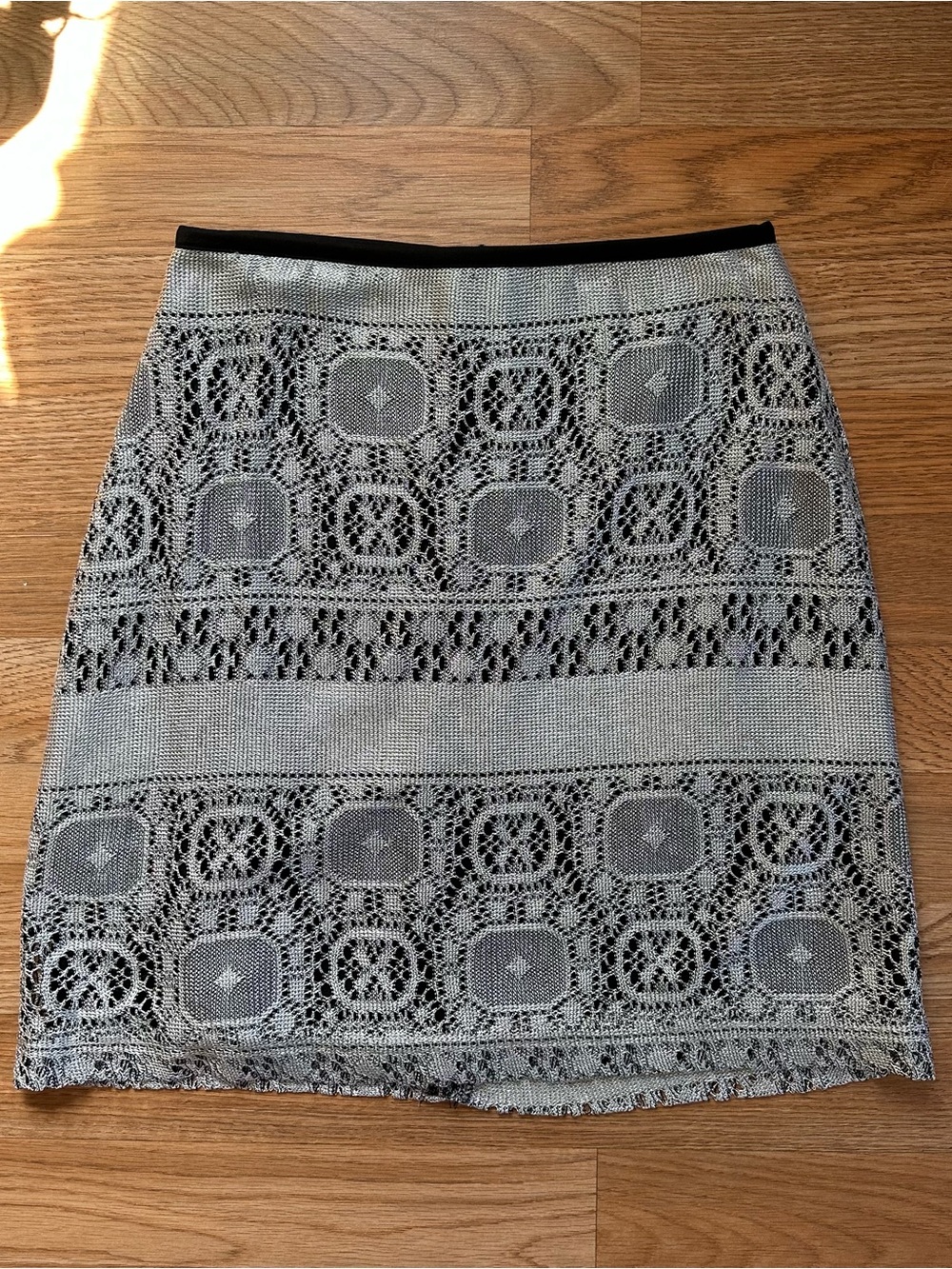 Ecru Vintage Silver Lace Knit Skirt Size 3/4